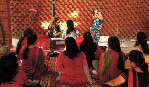 Classroom practice session at Antahswar
